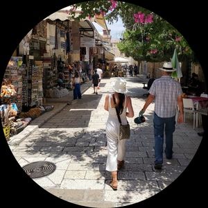 Meet your Posher, Victorya